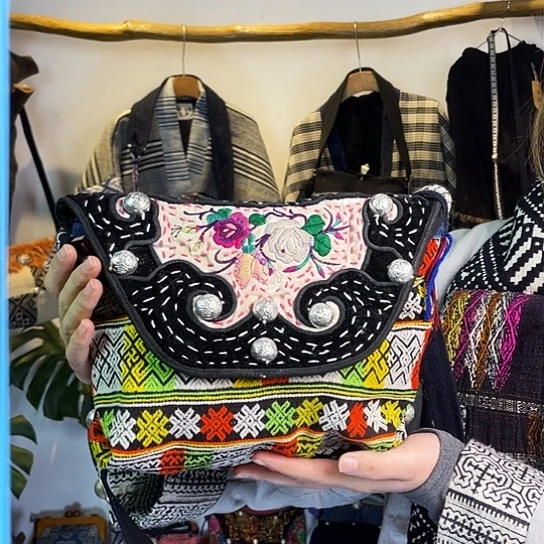 织绣手工制作包包