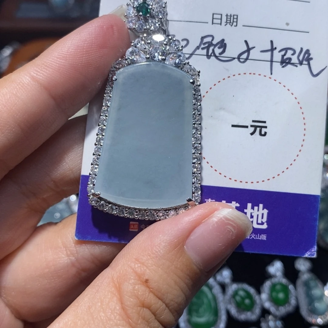 翡翠未镶嵌吊坠(不含链)翡翠
