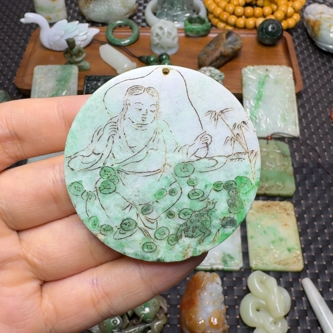 翡翠未镶嵌颈饰翡翠颈饰未镶嵌