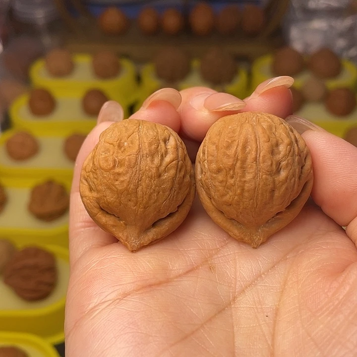 吊坠文玩核桃饺子形状