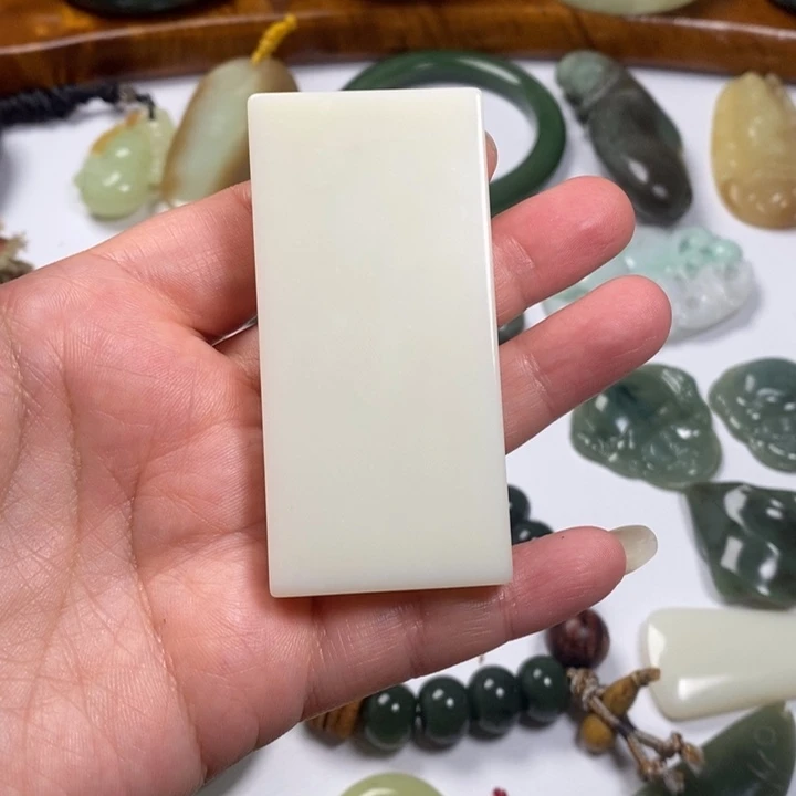 蟹***闆和田玉（糖玉）未镶嵌把件