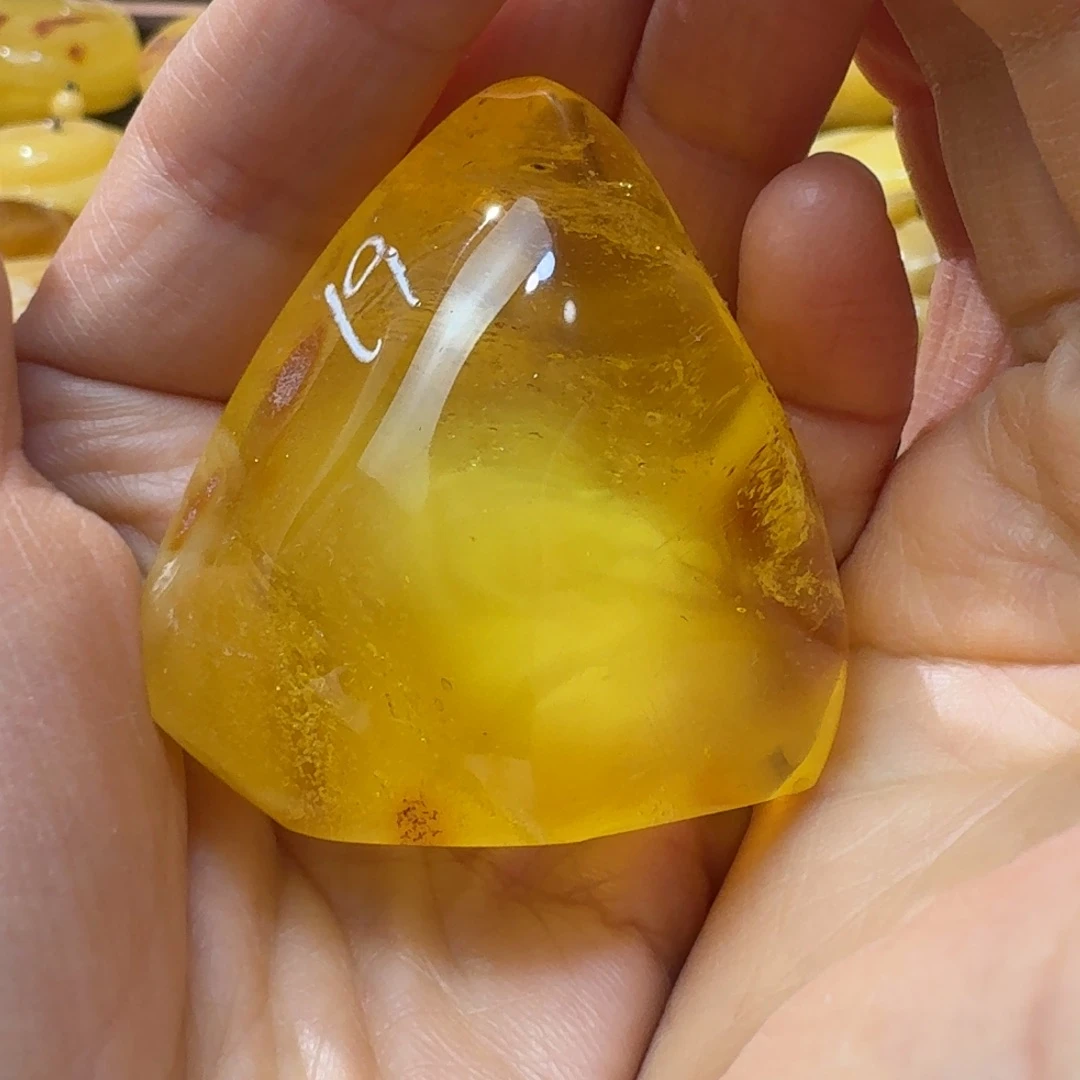 定制琥珀天然原石假一赔十