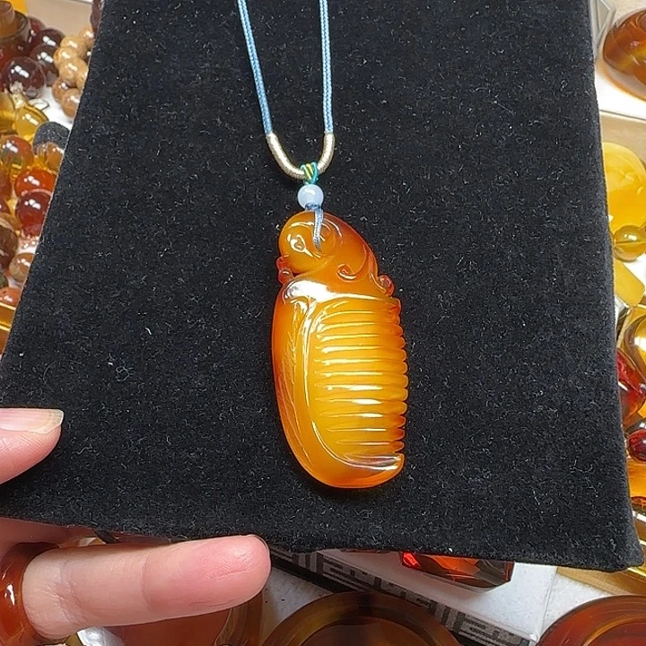 蜜蜡颈饰未镶嵌天然波罗的海蜜蜡梳子一梳百顺11克