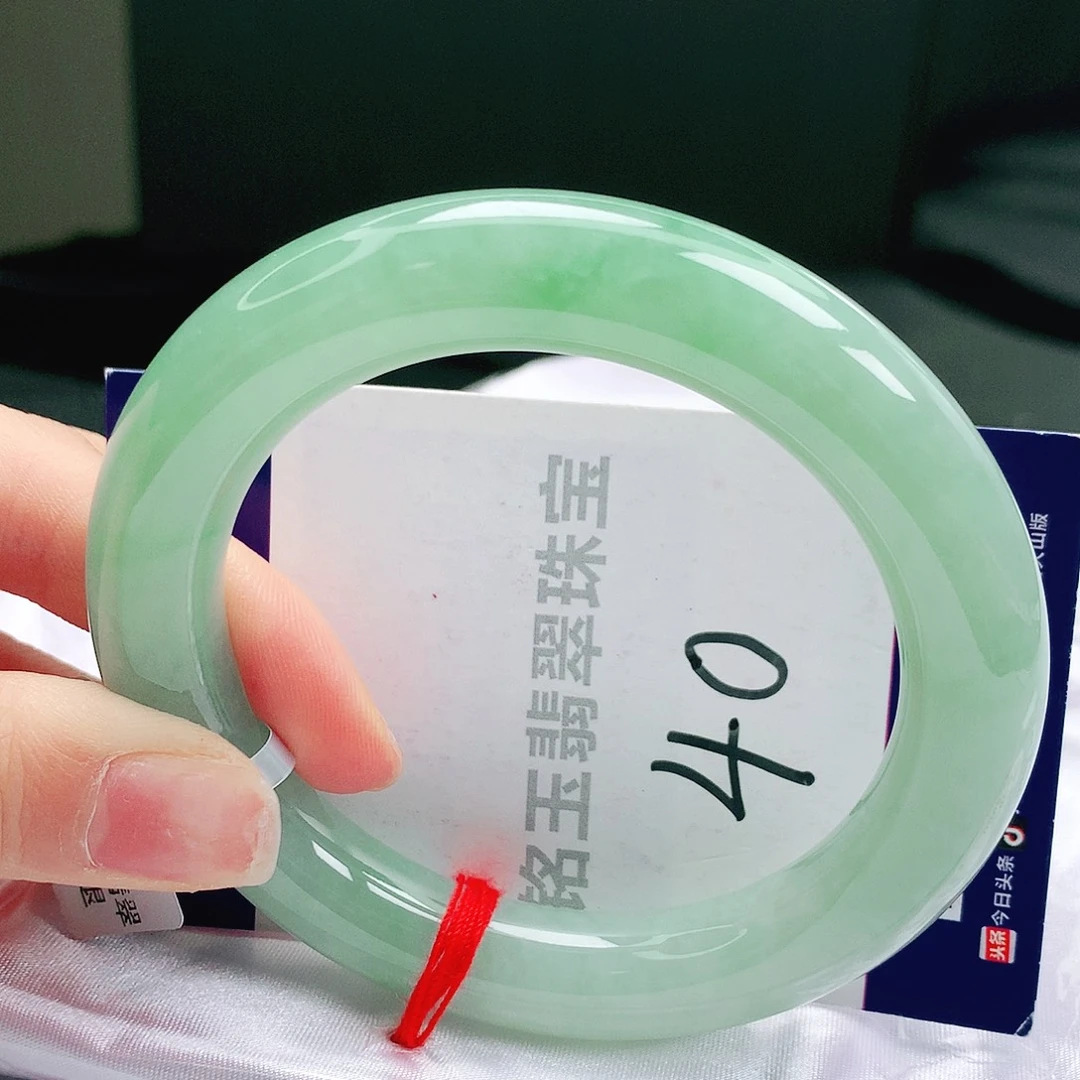 翡翠手镯未镶嵌缅甸天然a货翡翠手镯