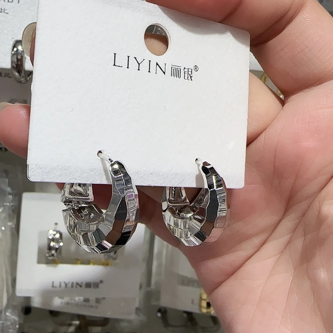 锆石纯铜合金银色耳扣