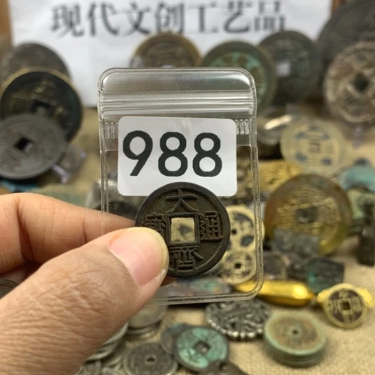 铜福****珍现代文创工艺品