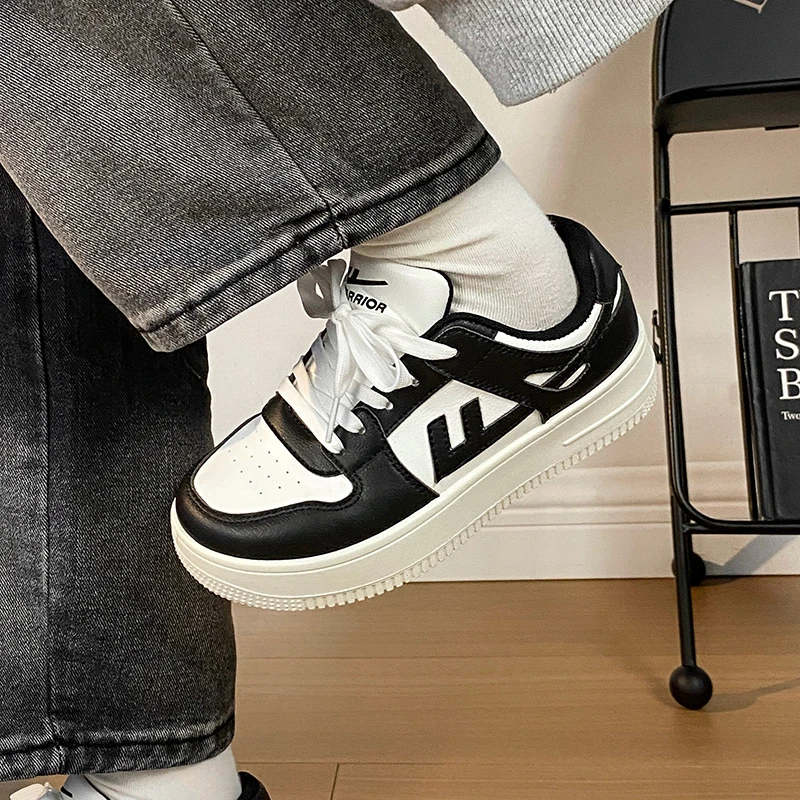 回力小白鞋女款2025爆款经典黑白厚底板鞋ins小众学生百搭休闲鞋
