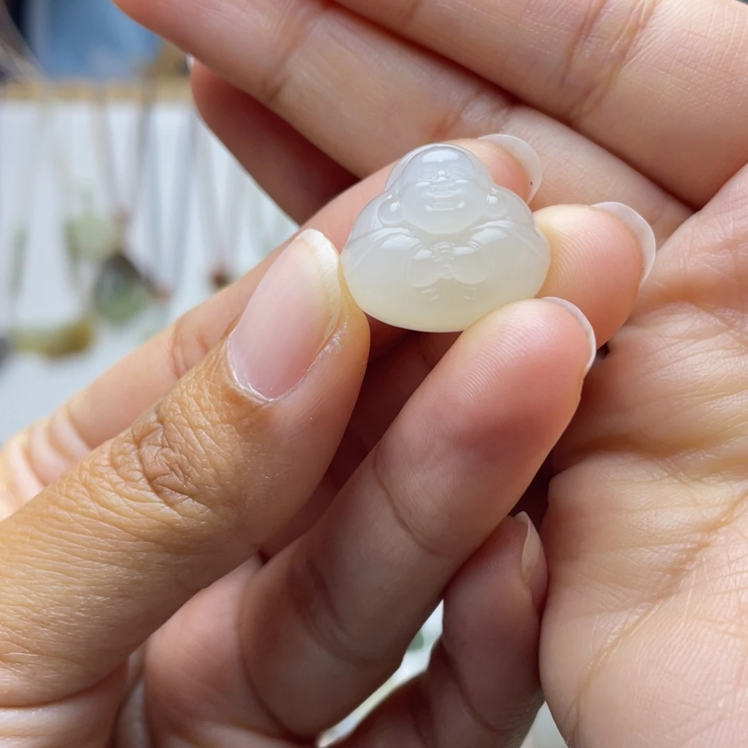 用***宁和田玉未镶嵌吊坠(不含链)