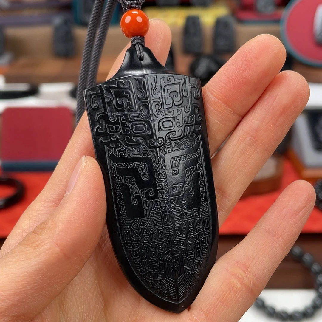 戈***洋和田玉未镶嵌颈饰精工体验价