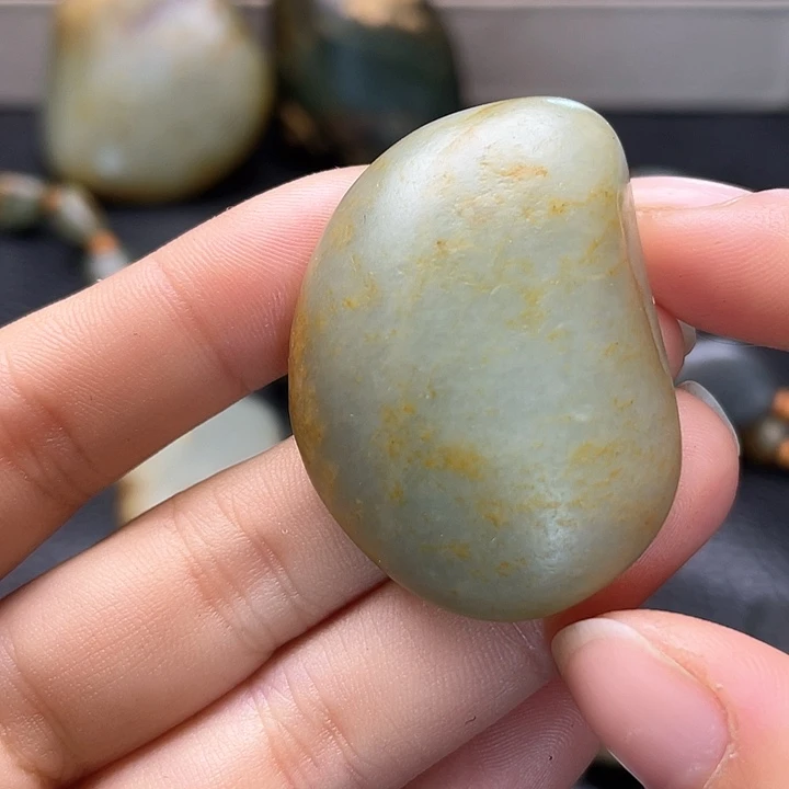 和田玉颈饰未镶嵌44