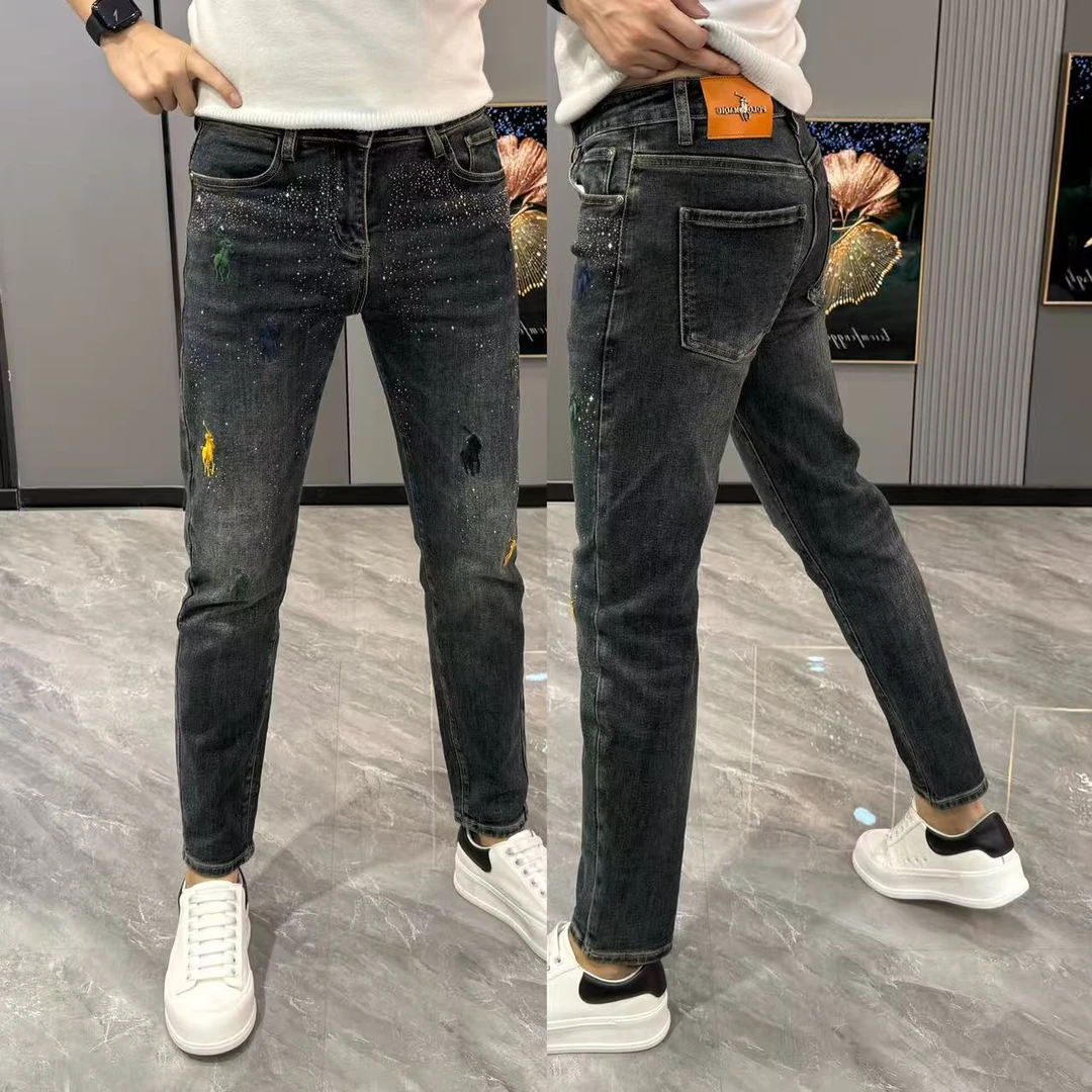 牛仔裤男修身小脚裤韩版潮流烫钻男裤时尚百搭长裤2025牛仔裤男款