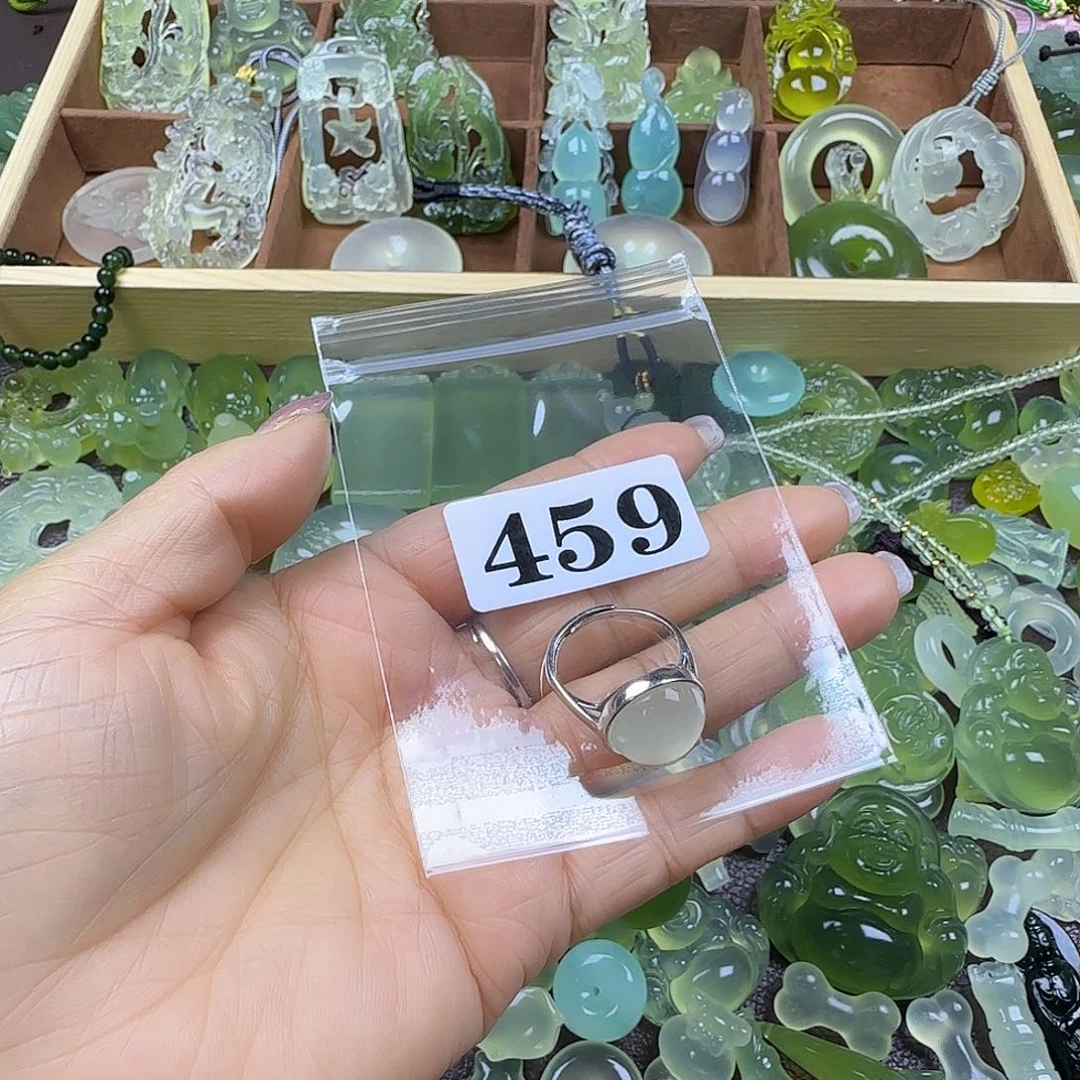 大***️蛇纹石玉未镶嵌岫玉吊坠