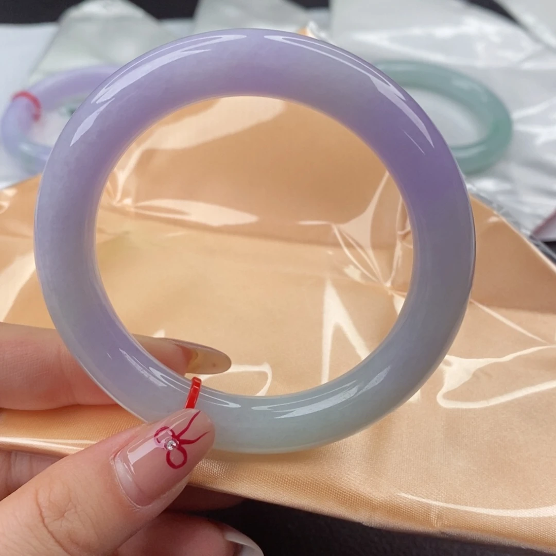 翡翠手镯未镶嵌58圆条