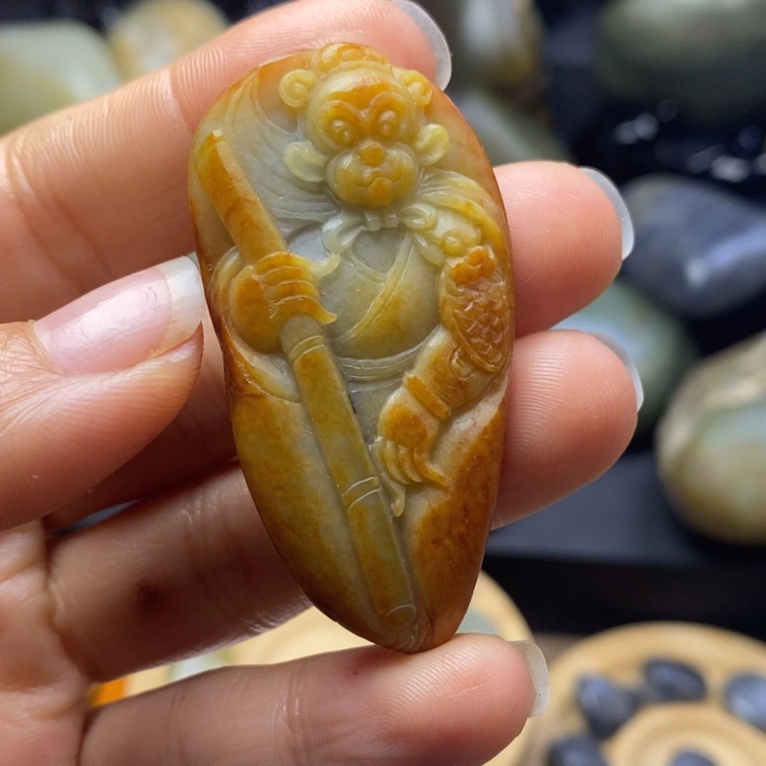 笑***神和田玉未镶嵌颈饰