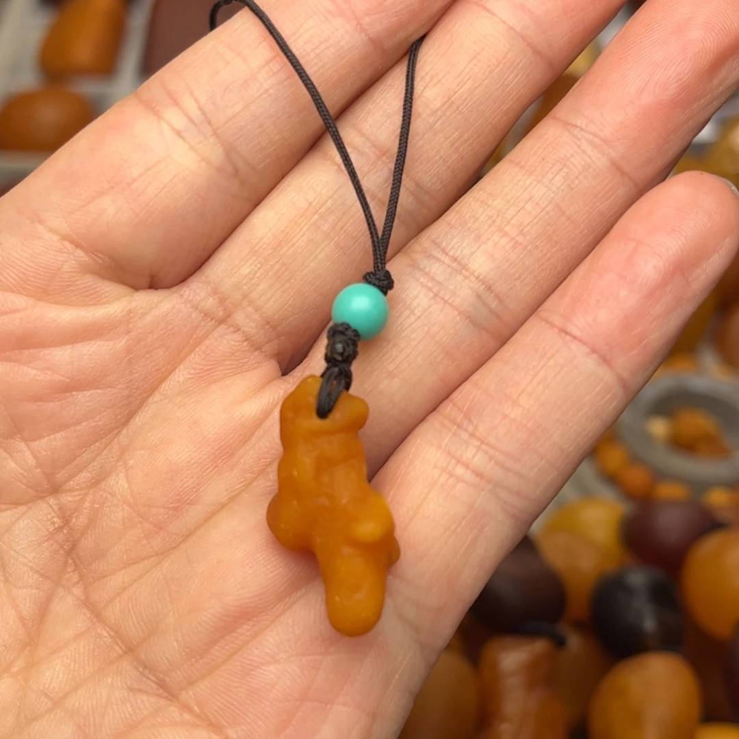 琥珀裸石未镶嵌天然蜜蜡吊坠