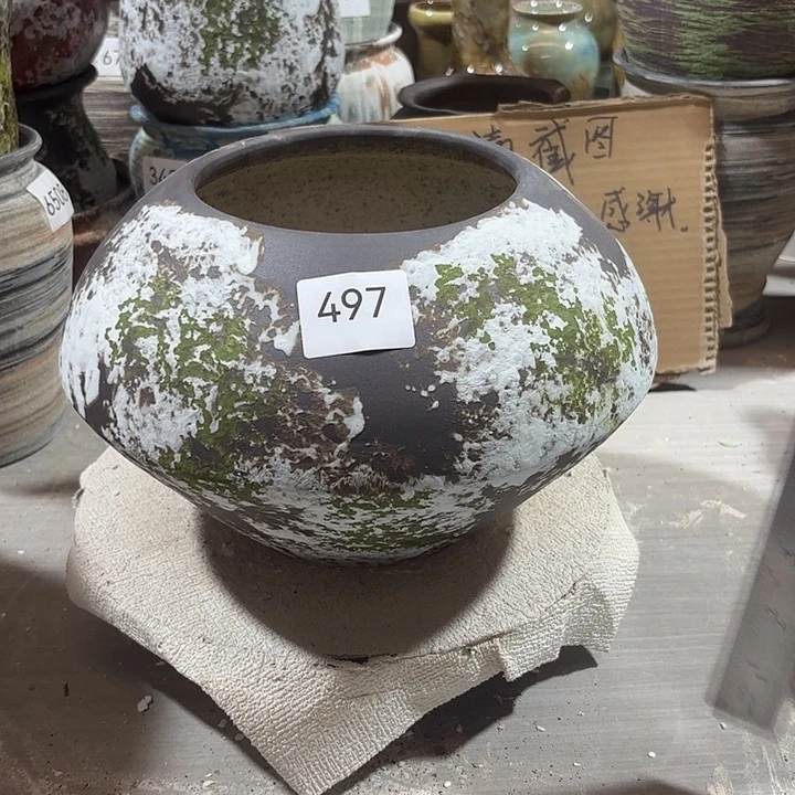 摆件陶高17，口13.5，瑕疵处理底部火烈，497