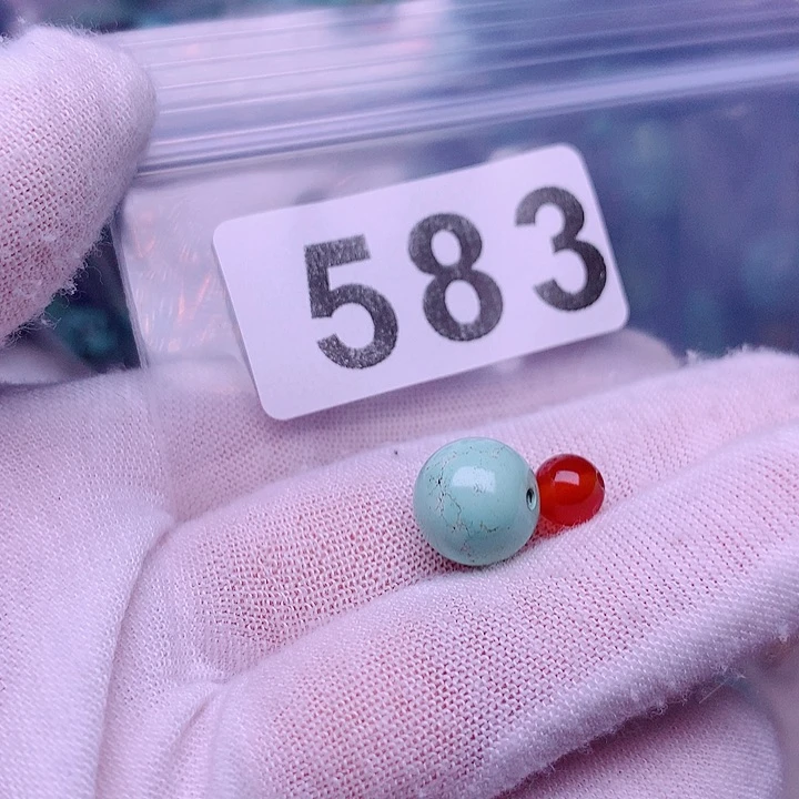 南红玛瑙未镶嵌珠宝奇石