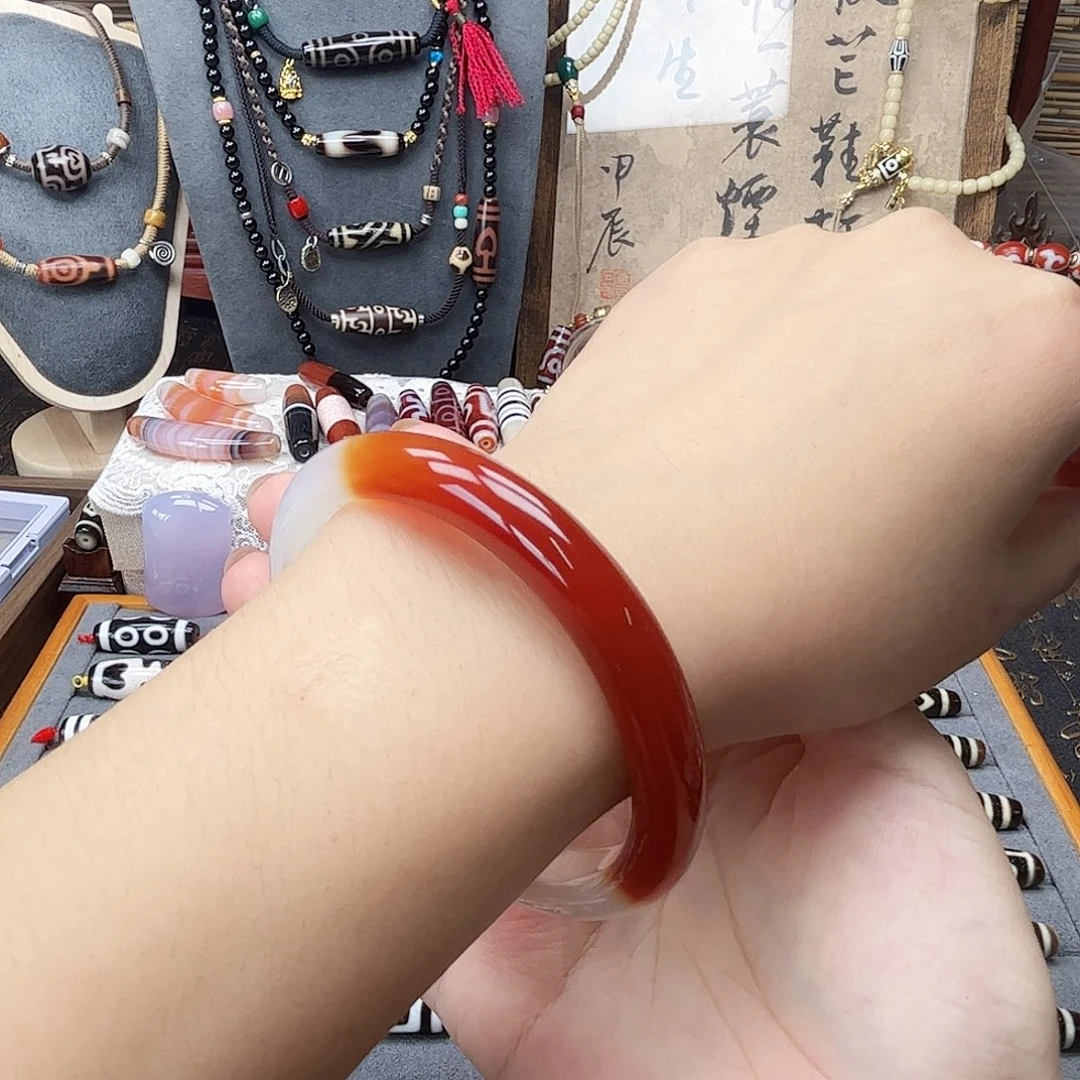 合金颈饰玛瑙/玉髓