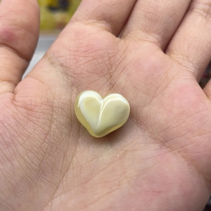 雨***青裸石琥珀未镶嵌天然琥珀蜜蜡