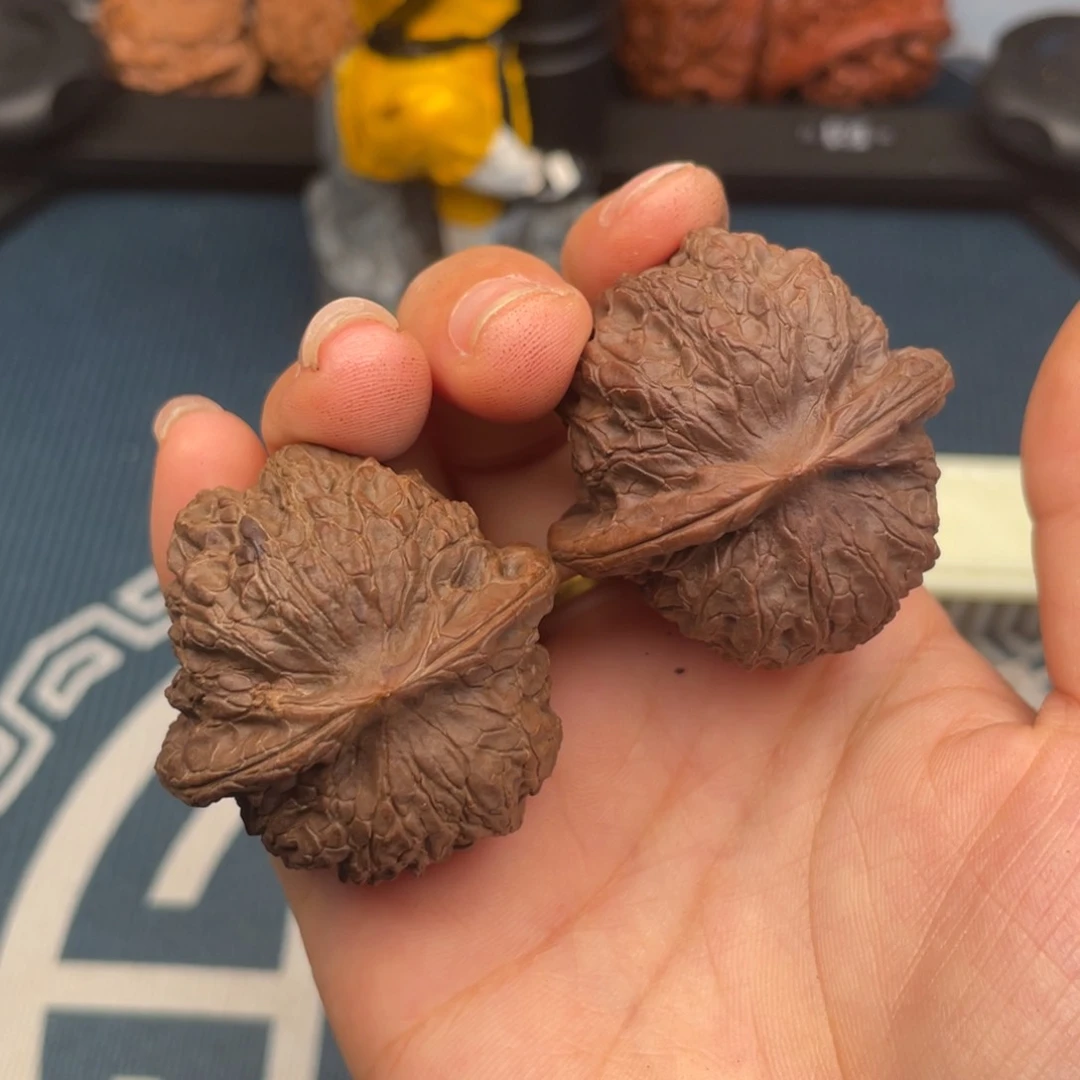 把件文玩核桃可****人血麒麟