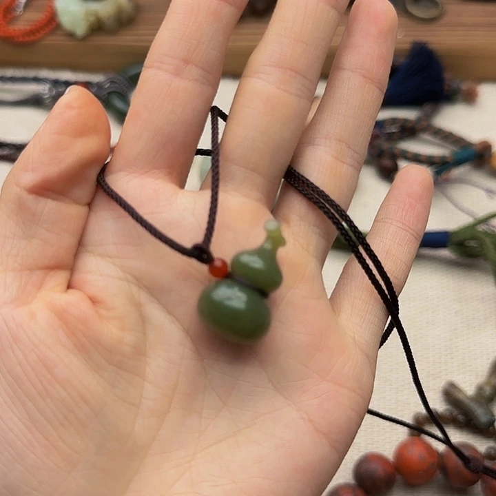 和田玉未镶嵌挂件风**淡