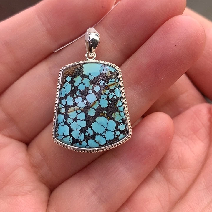 绿松石未镶嵌原矿