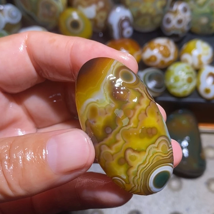 未镶嵌玛瑙/玉髓珠宝半成品89