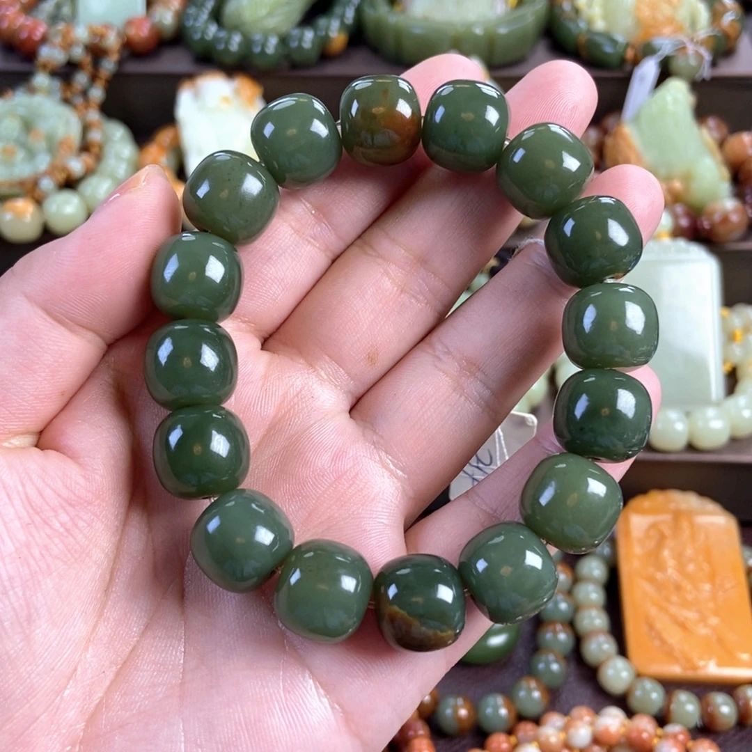 透闪石质玉未镶嵌手串