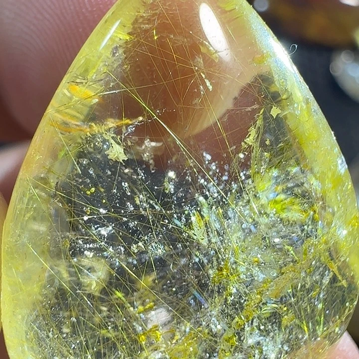 ღ***࿐颈饰发晶未镶嵌我