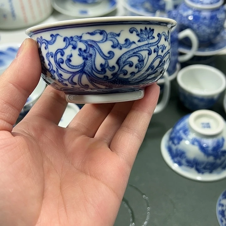 微瑕柴窑点工缠枝花卉凤凰炉式杯