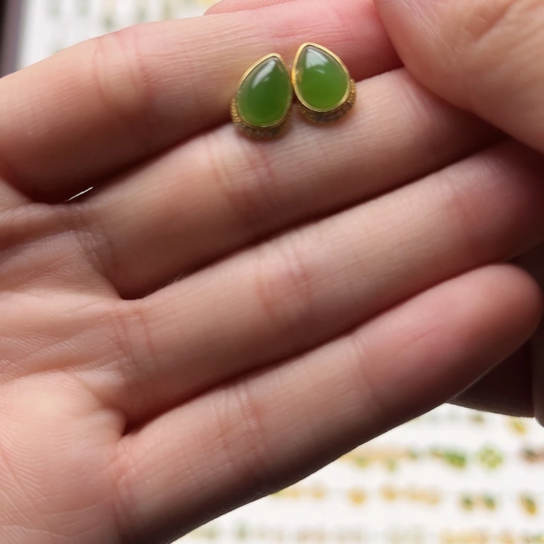 银S925镀金镶嵌和田玉耳饰