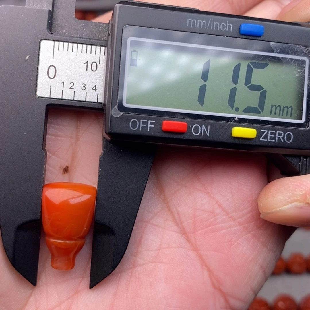 南红玛瑙配饰未镶嵌＃**＃有瑕疵