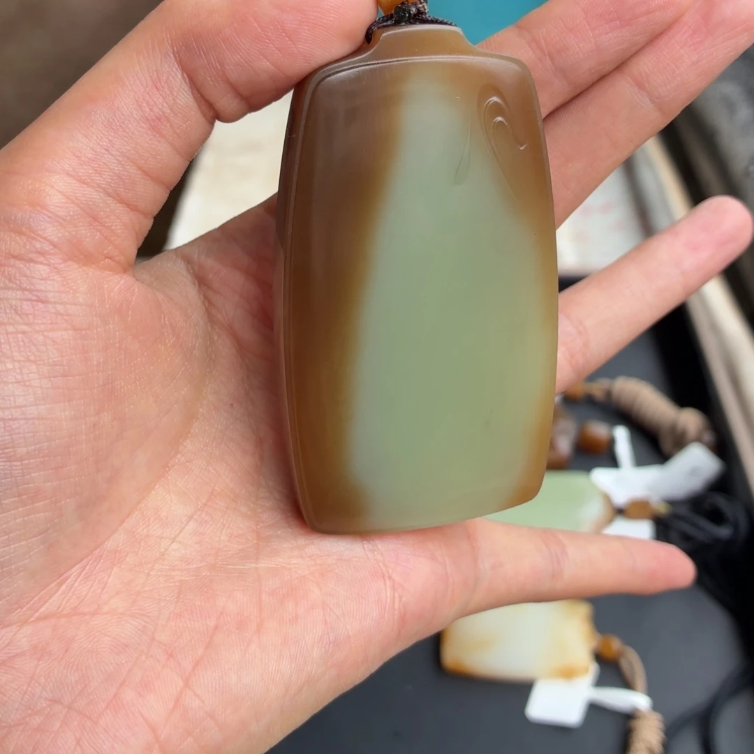 ****颈饰未镶嵌和田玉