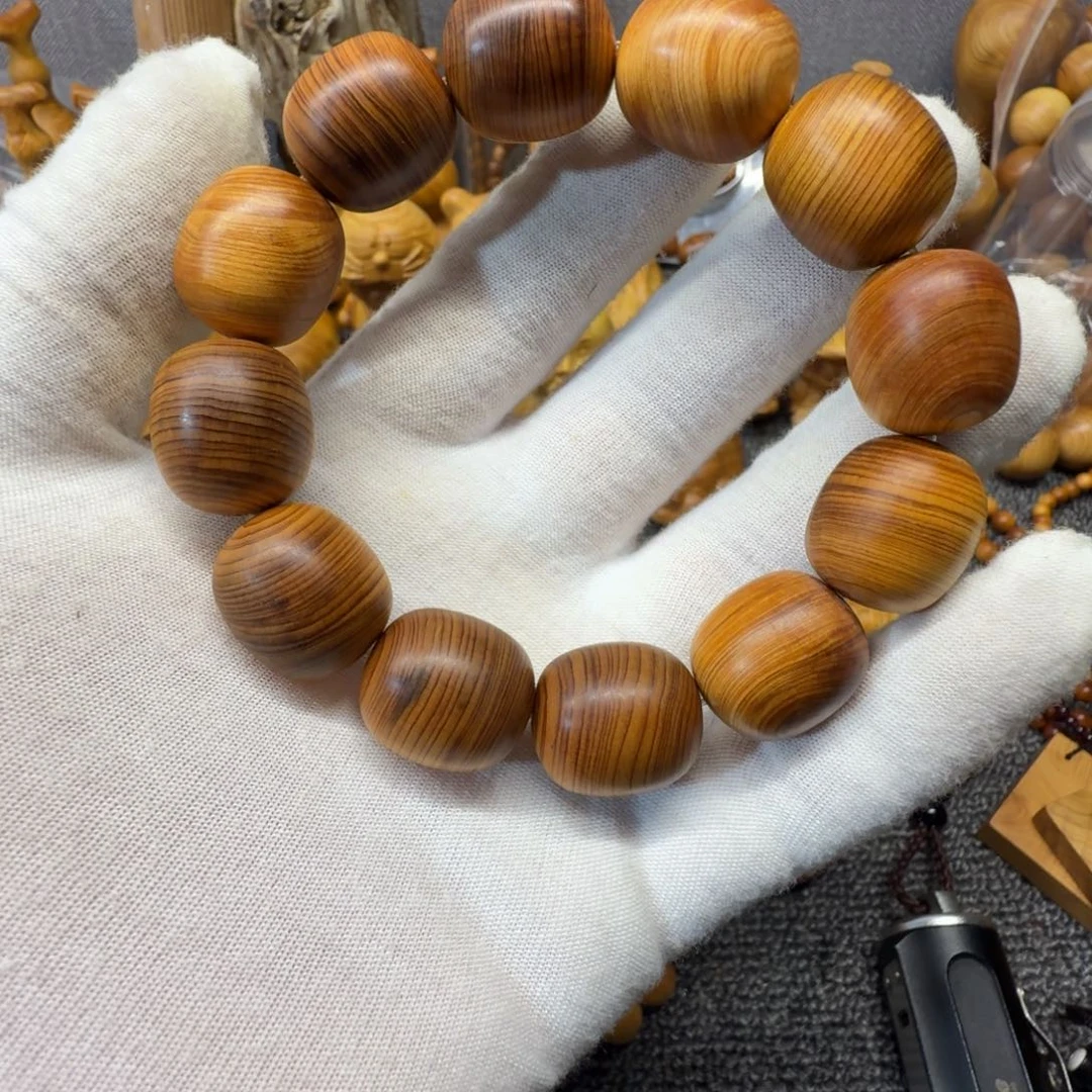 柏木（崖柏）1.8✖️2.8干黑油枣珠