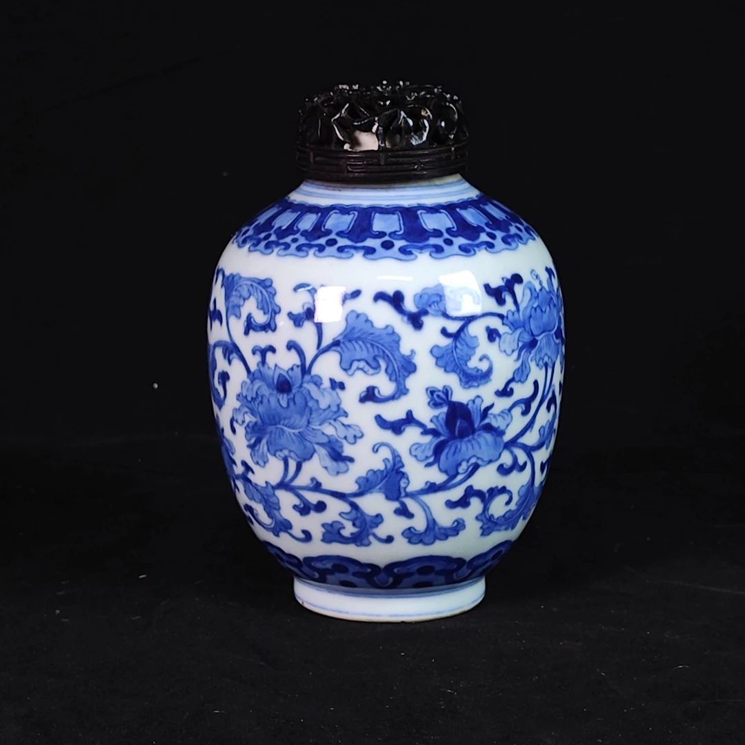 清 乾隆 青花缠枝花卉罐6180004