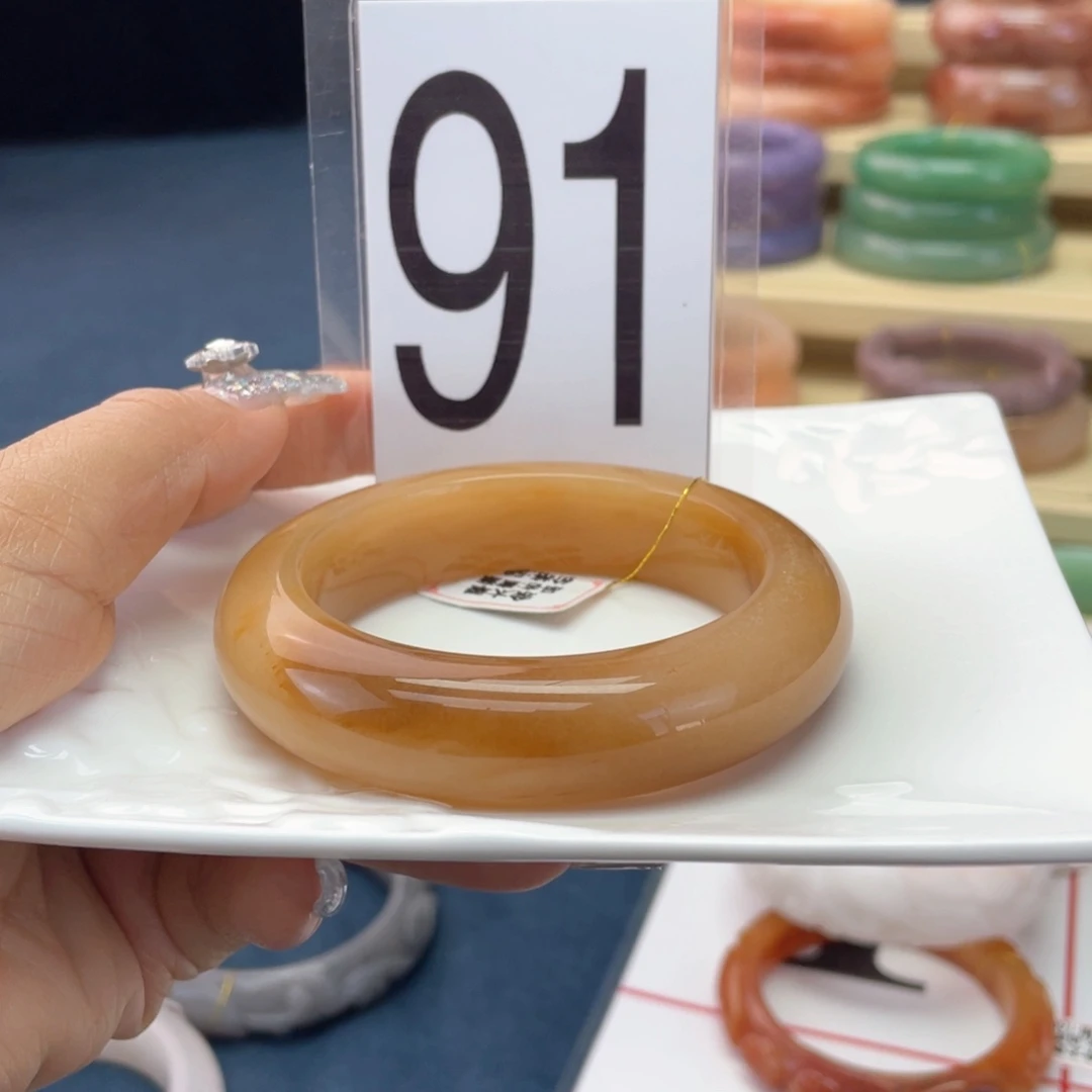 石英质玉未镶嵌手镯