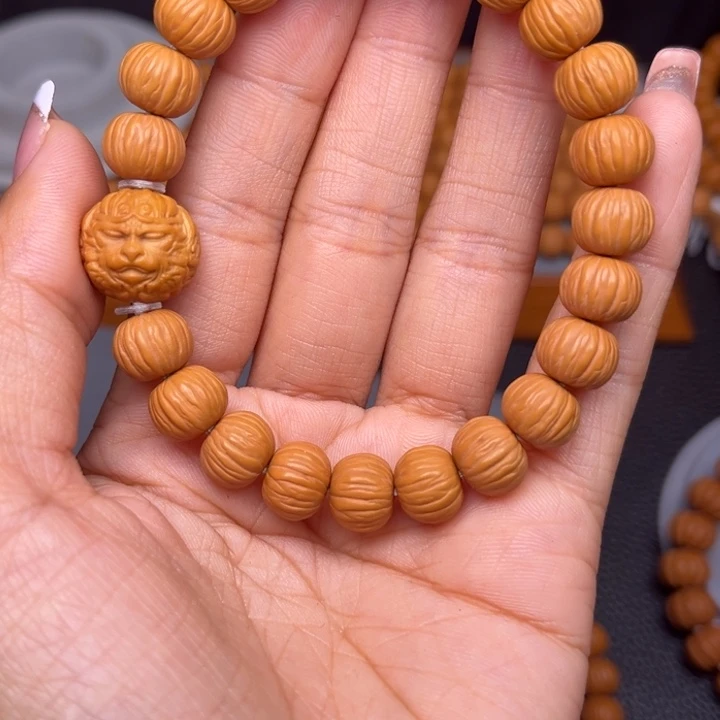 猴头核桃手串911穿大圣