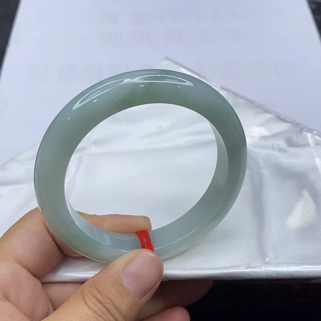 翡翠未镶嵌手镯翡翠