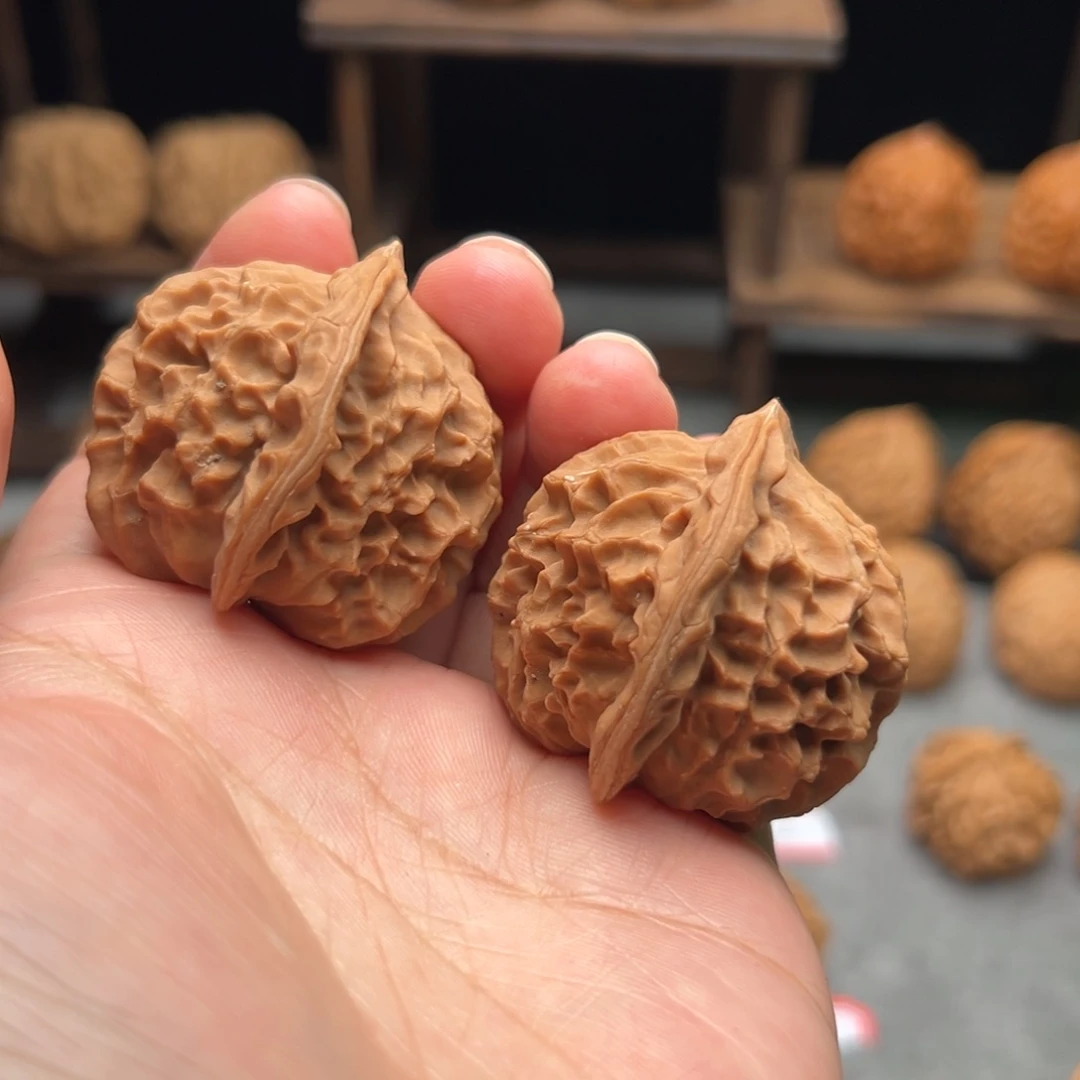 桃核把件龙鳞纹41.40.40