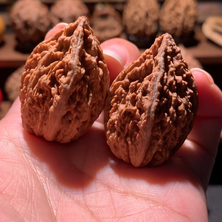 吊坠文玩核桃楸玥核21微色差