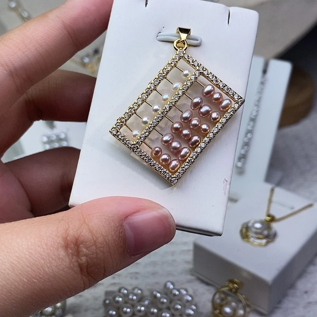 淡水珍珠银S925镶嵌耳饰