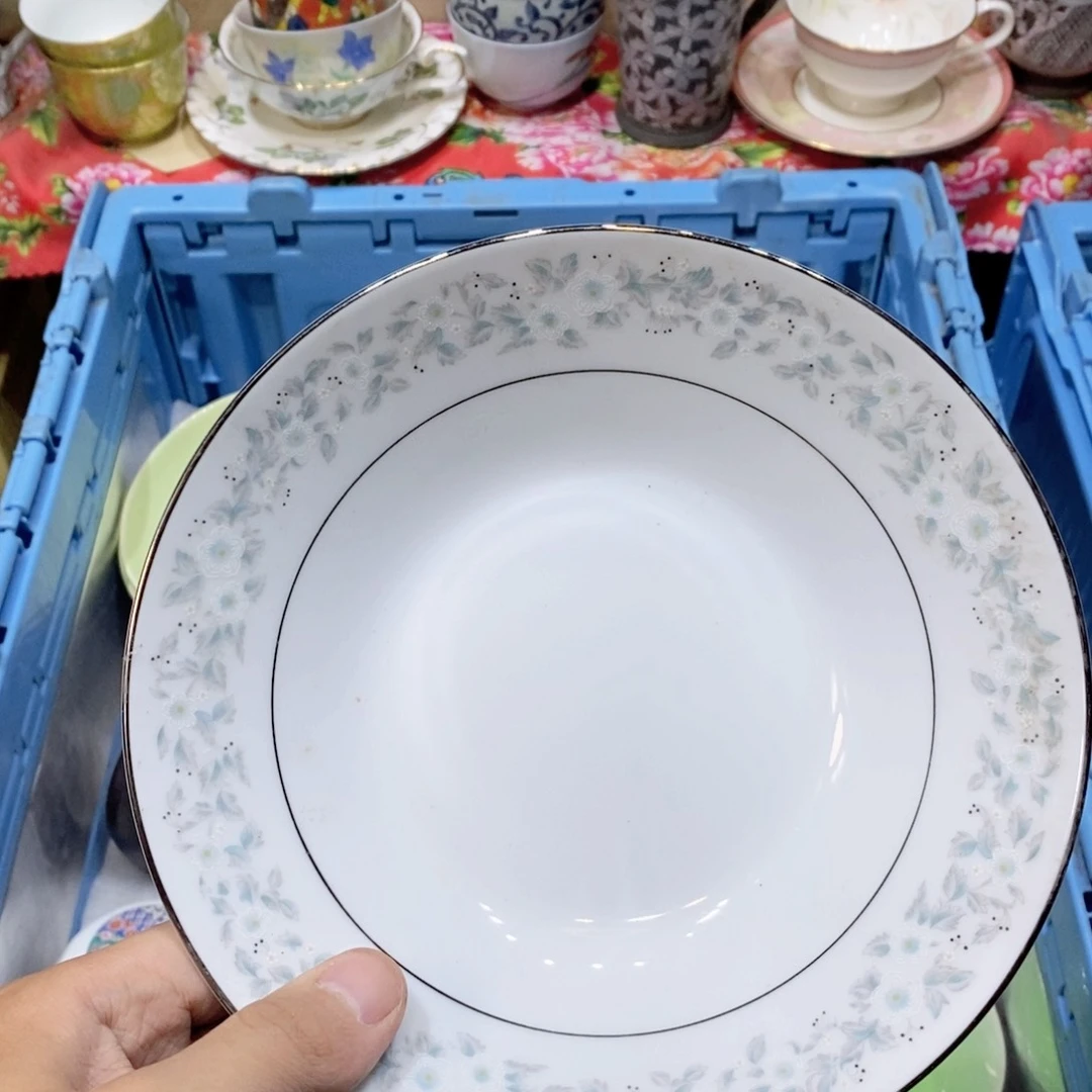 瓷片S****。哈哈哈哈哈哈哈哈