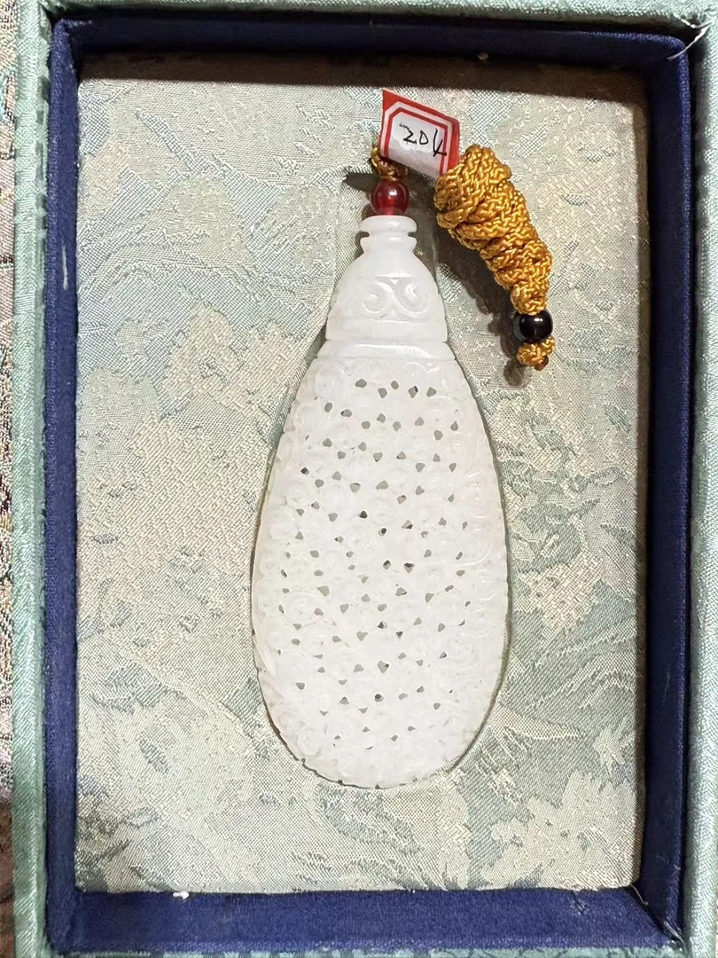 【晋博新物】【玉器】镂空玉瓶把件