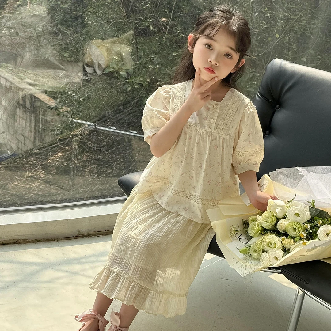 F055    童装杏色套装L520105