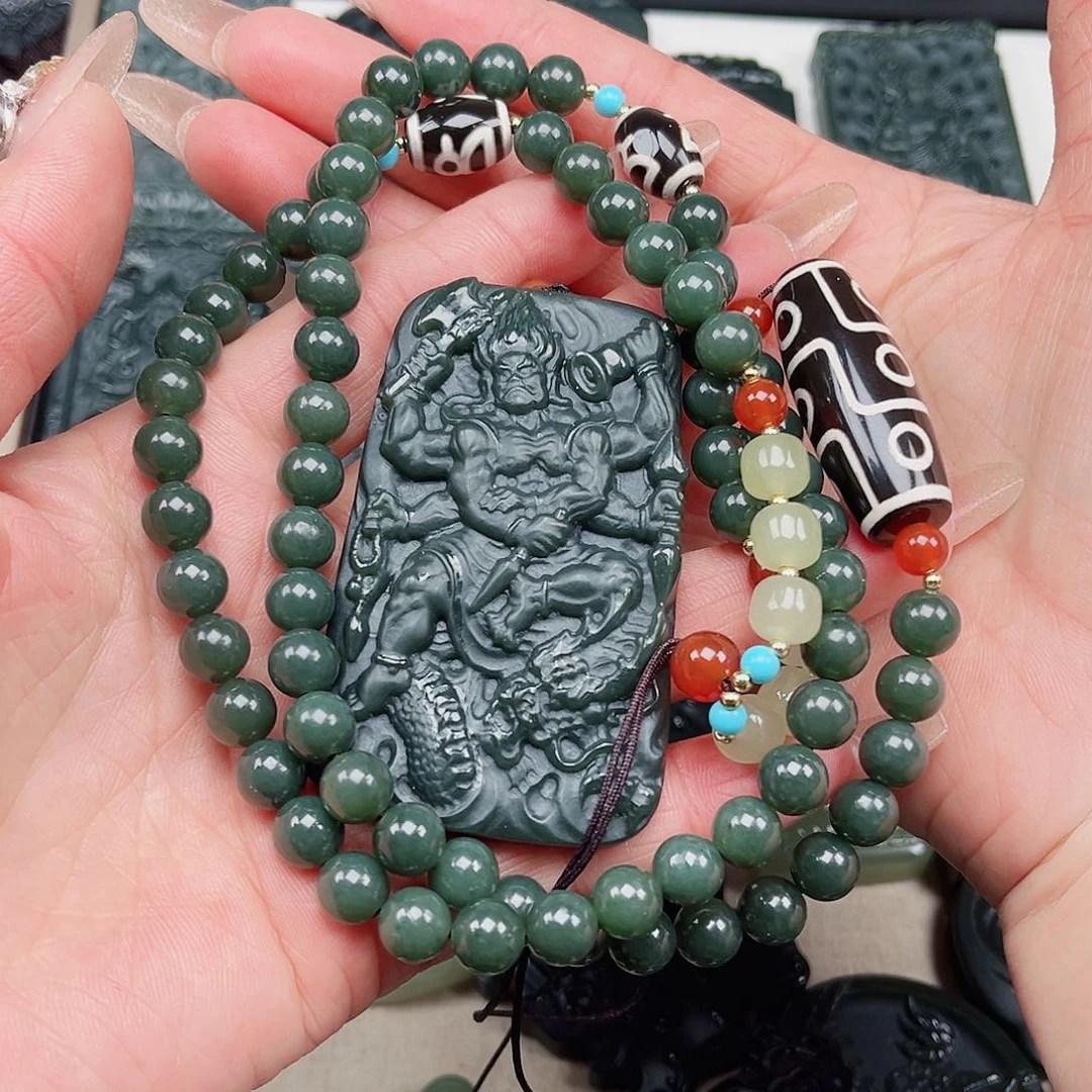 和田玉颈饰未镶嵌A****?