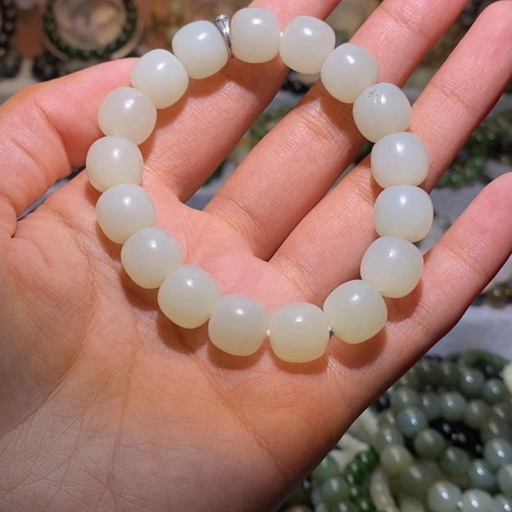 ****y未镶嵌手链和田玉