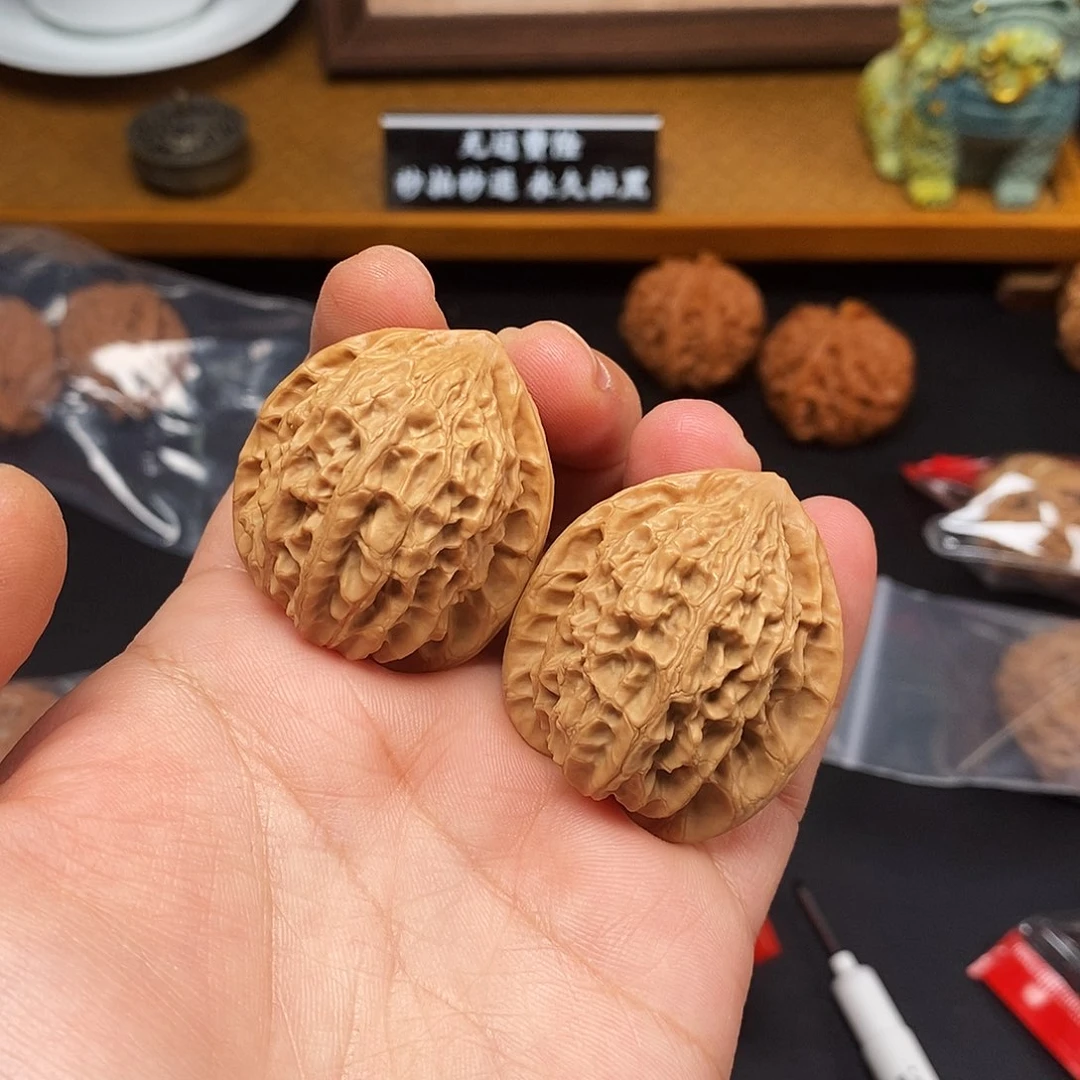 把件文玩核桃金牛