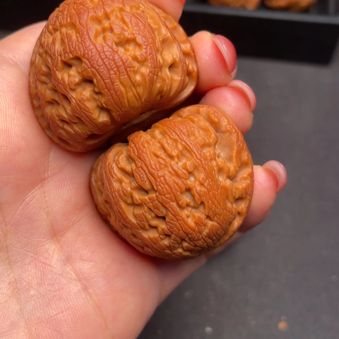 文玩核桃吊坠秦岭野生核桃