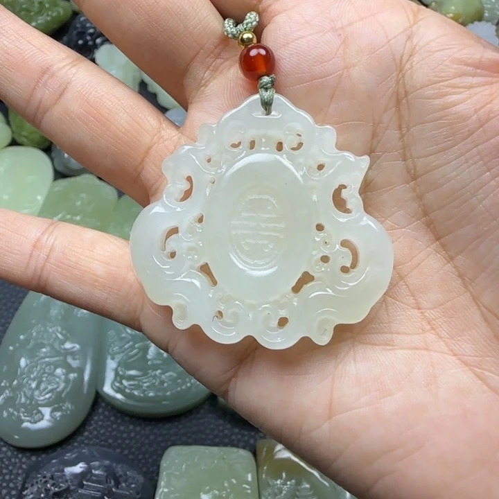 未镶嵌和田玉挂件