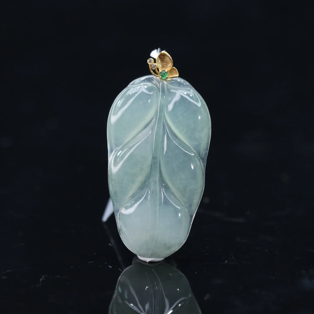 FC40天然缅甸翡翠A货18k冰绿叶子吊坠/900150/保利厦门拍卖